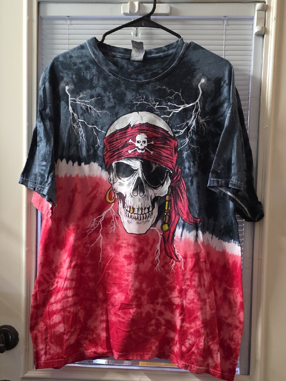 Gildan Kids Tie-Dye Pirate Skull Tee in Red and Black
